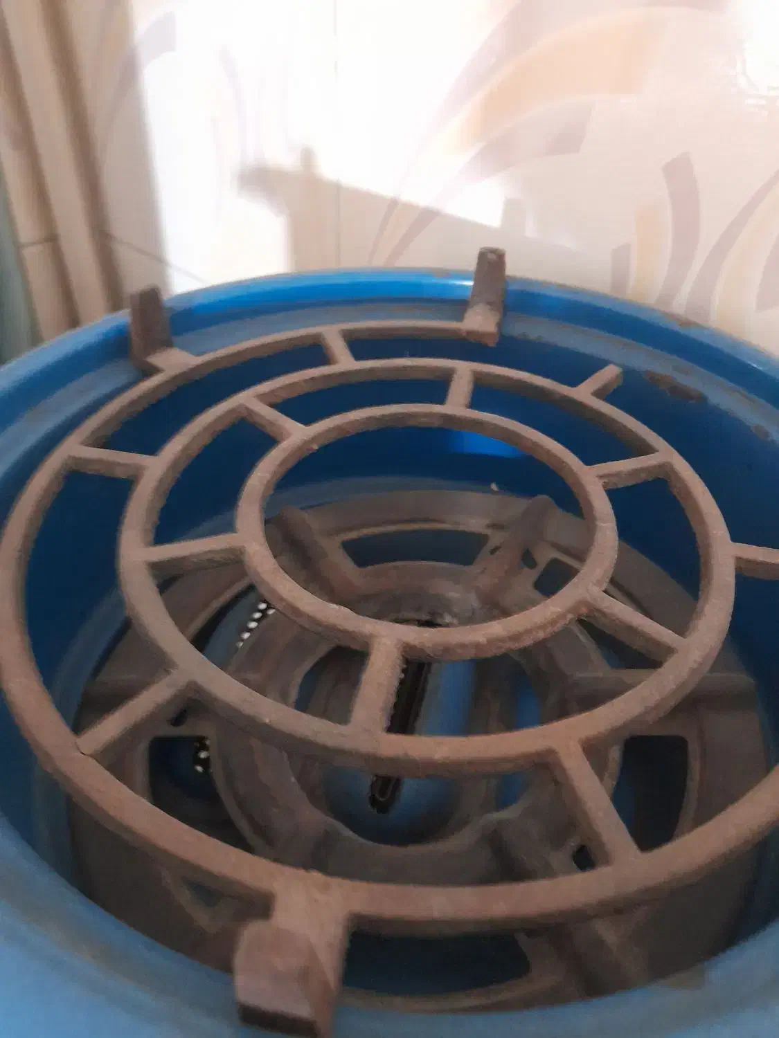 چراغ سه فیتیله ای و والر|کلکسیون اشیاء عتیقه|قم, چهار مردان|دیوار