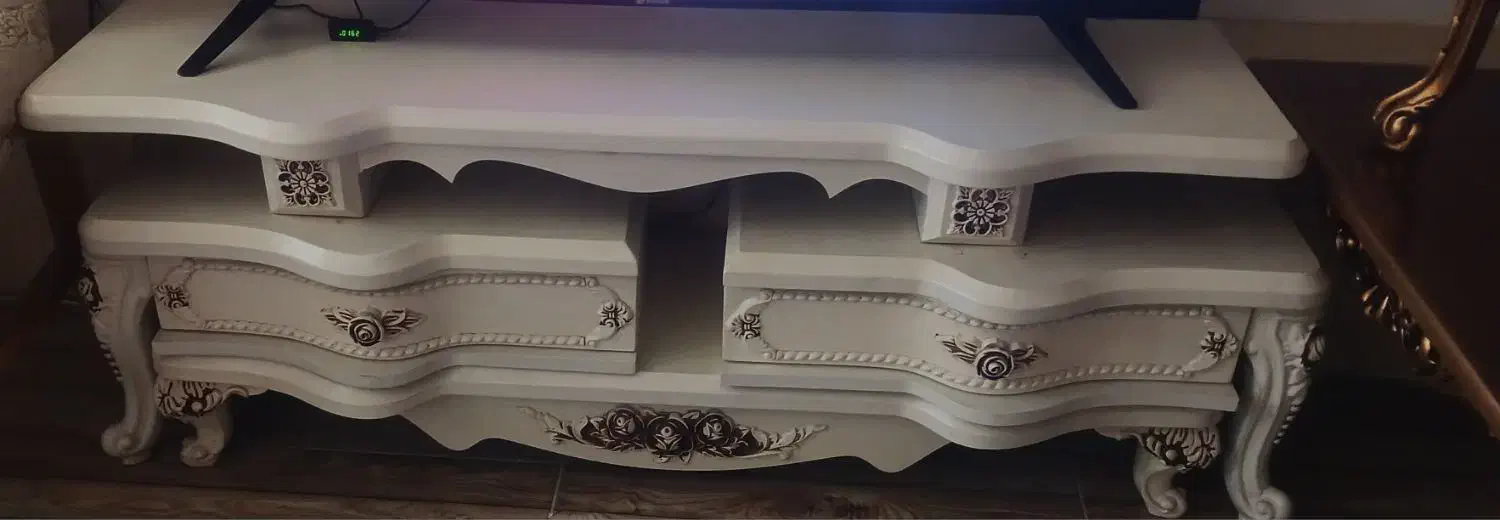 یک ویترین+میز تلویزیون|میز تلویزیون|آستانه اشرفیه, |دیوار