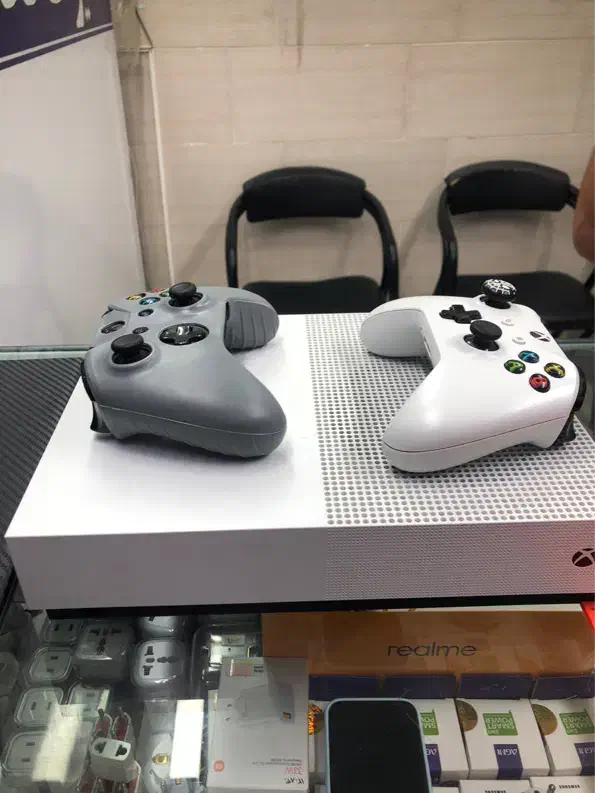 xBox one S 1TB|کنسول، بازی ویدئویی و آنلاین|مشهد, ادیب نیشابوری (شهرک غرب)|دیوار