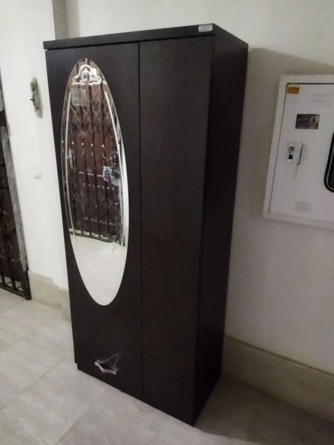 جاکفشی عالی جادار|جاکفشی، کمد، دراور|گلبهار, شهر جدید گلبهار|دیوار