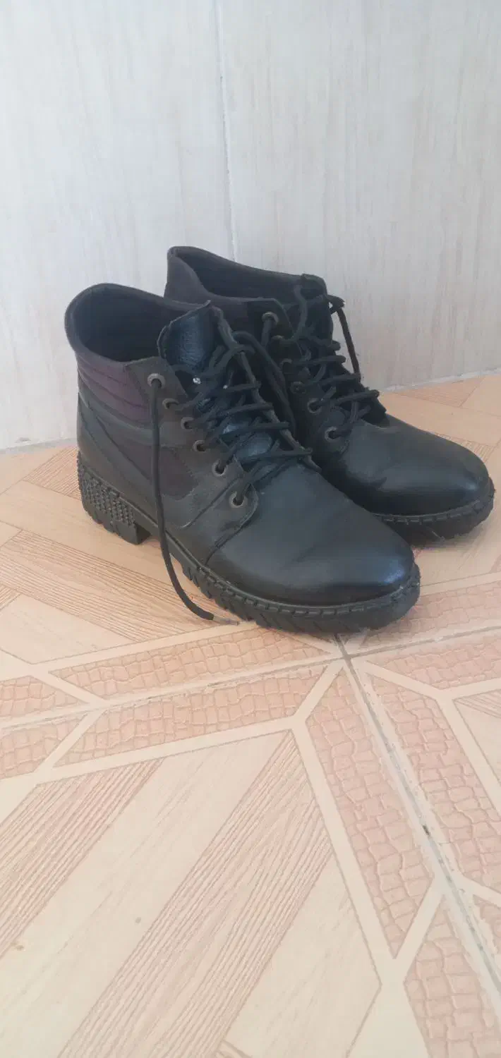 بوت زنانه دخترونه و بوت بچه گانه در حدنو|کیف، کفش، کمربند|نیشابور, جمهوری|دیوار