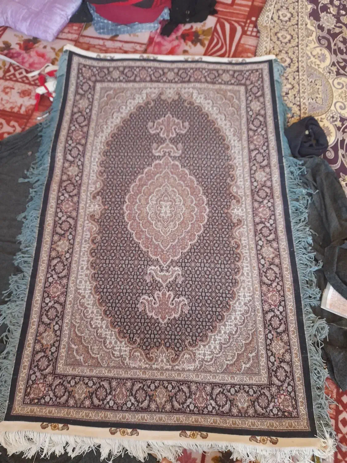 ذرع نیم|فرش|خوی, |دیوار