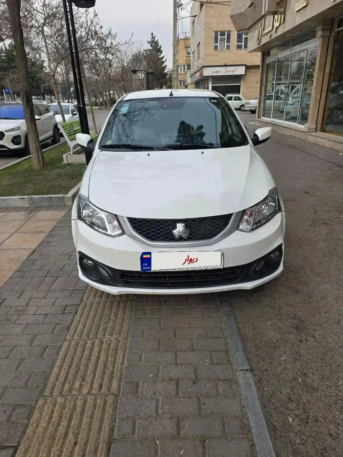 ساینا ۴۰۲|خودرو سواری و وانت|مشهد, کارمندان دوم|دیوار