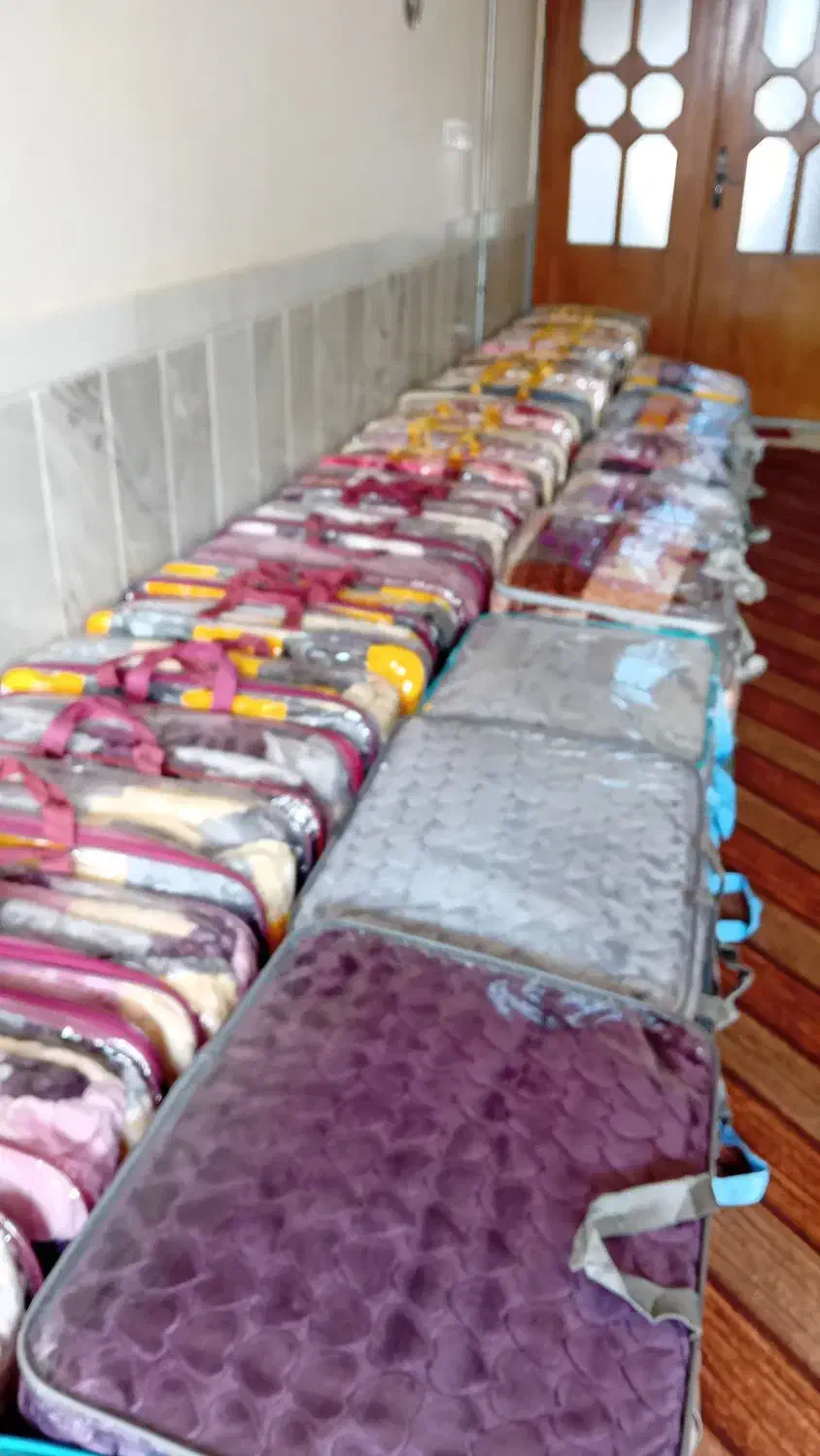 بورس انواع پتو و روفرشی|رختخواب، بالش، پتو|شیروان (خراسان), |دیوار