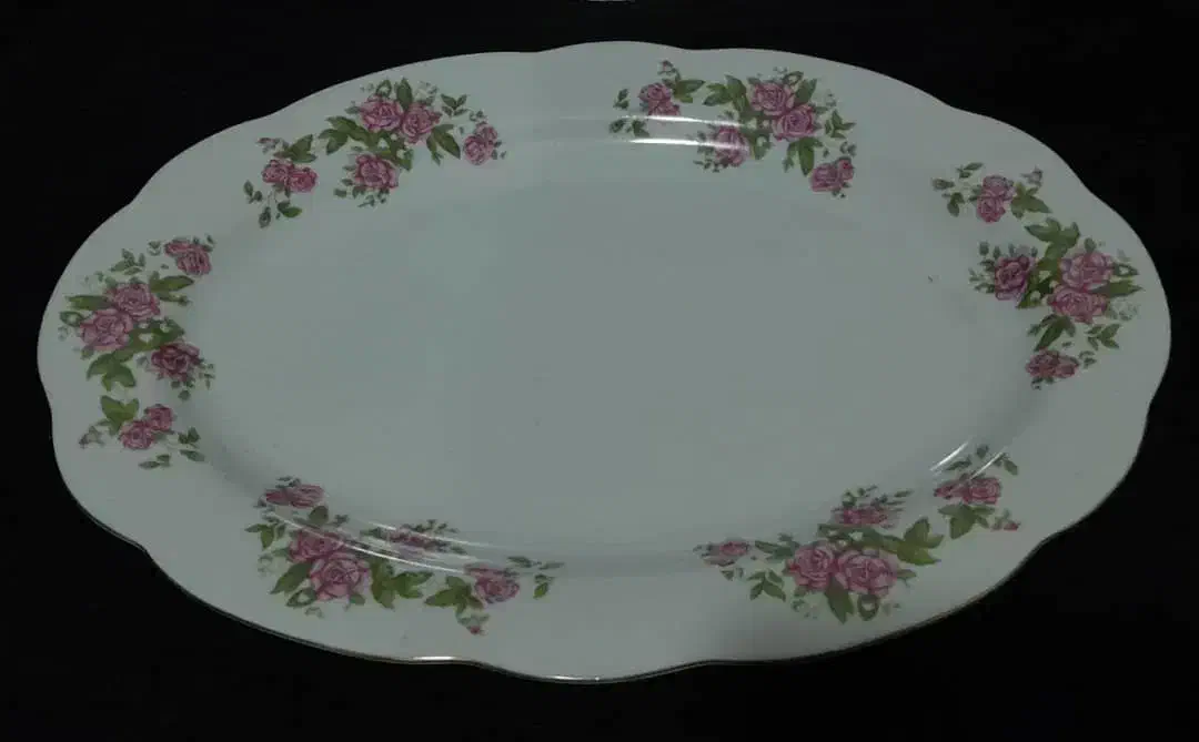 خریدو فروش چینی گل سرخ|ظروف سرو و پذیرایی|آستارا, |دیوار