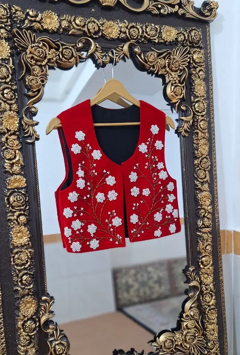 جلیقه وست سخمه|لباس|کرج, چمران|دیوار