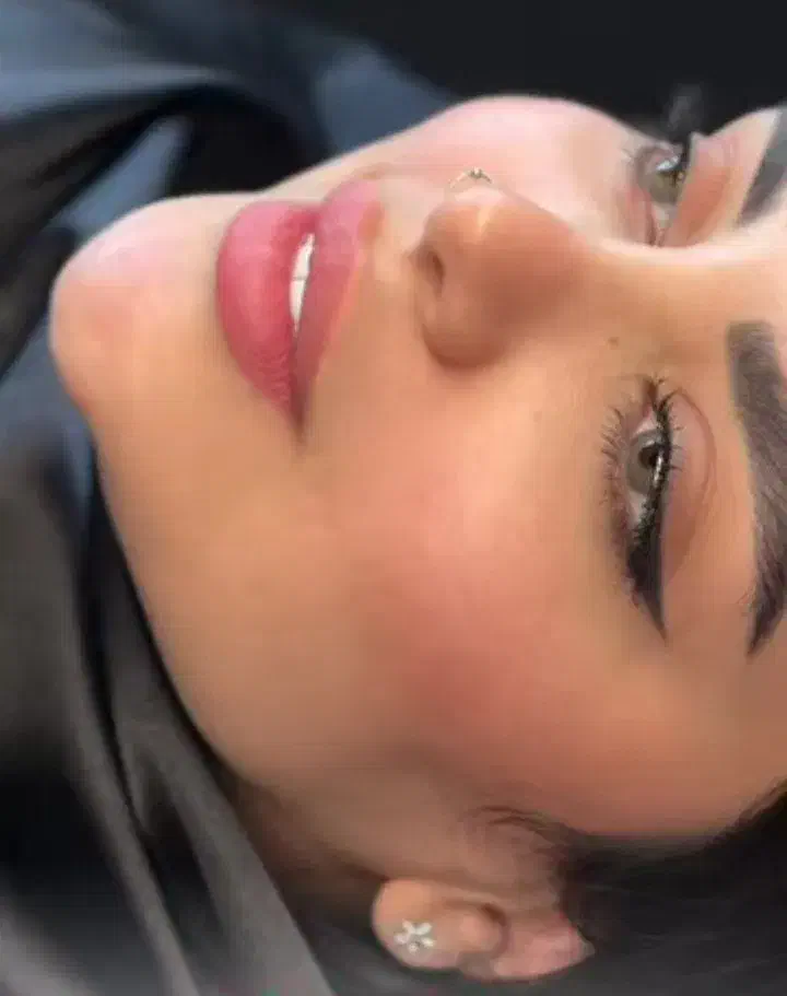 تزریق و اموزش ژل و بوتاکس|خدمات آرایشگری و زیبایی|کرمانشاه, |دیوار