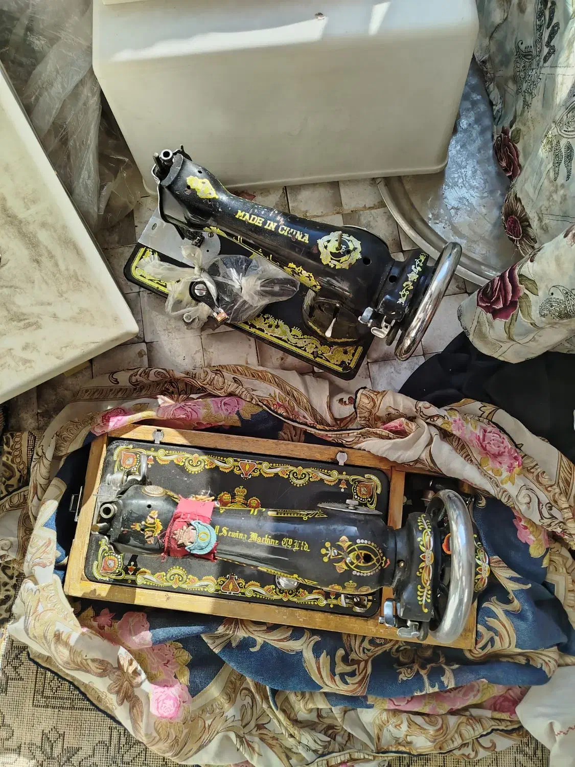 چرخ خیاطی دستی|چرخ خیاطی و ریسندگی|فولادشهر, A2|دیوار