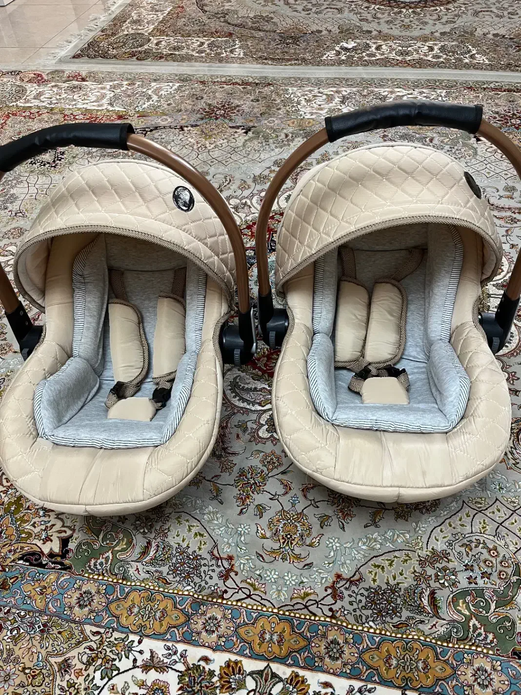 کریر|کالسکه و لوازم جانبی|رودهن, |دیوار