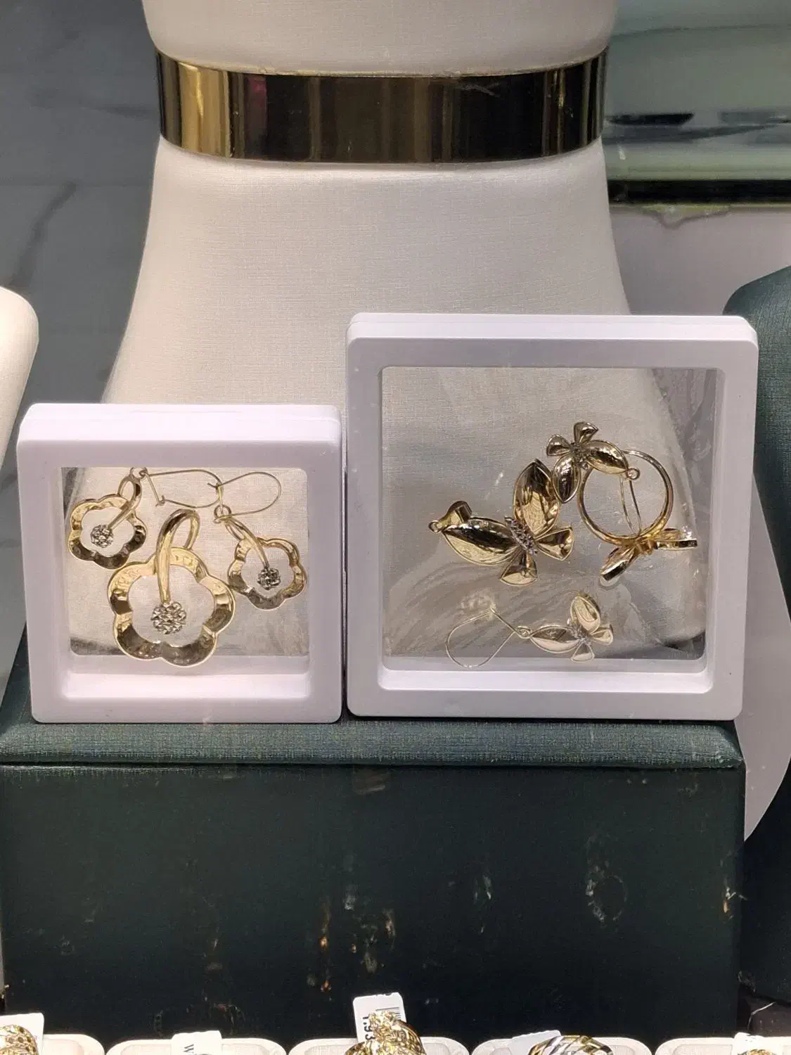 زرگری گلچین|جواهرات|سلماس, |دیوار