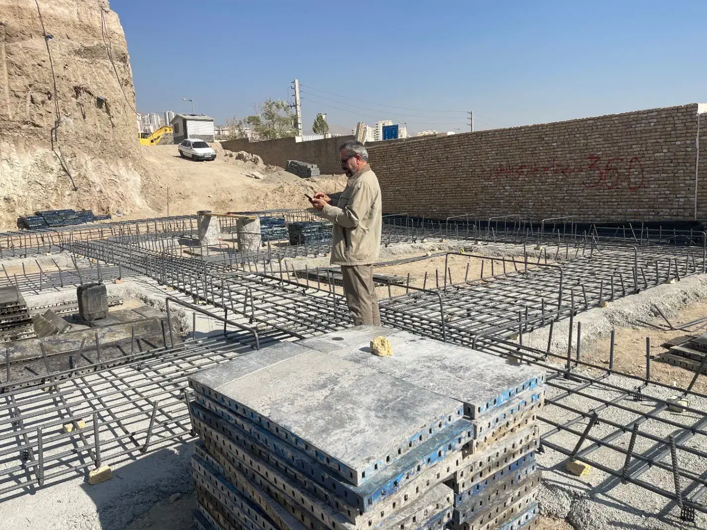 اجرای اسکلت -پیمانکاری - شرکت نقش سازه|خدمات پیشه و مهارت|پردیس, فاز ۲|دیوار