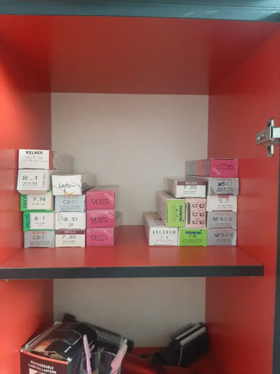 تجهیزات سالن زیبایی|آرایشگاه و سالنهای زیبایی|نوشهر, |دیوار