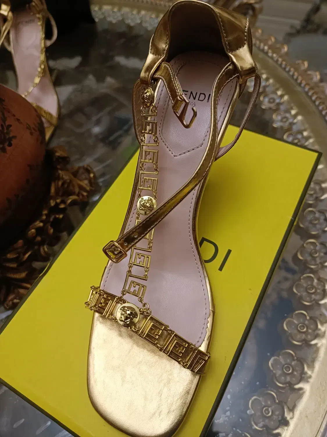 کفش وارداتی برند فندی|کیف، کفش، کمربند|تبریز, |دیوار