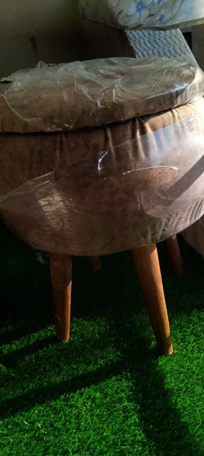 پاف باک دار|صندلی و نیمکت|اسلام‌شهر, شهرک سعیدیه|دیوار