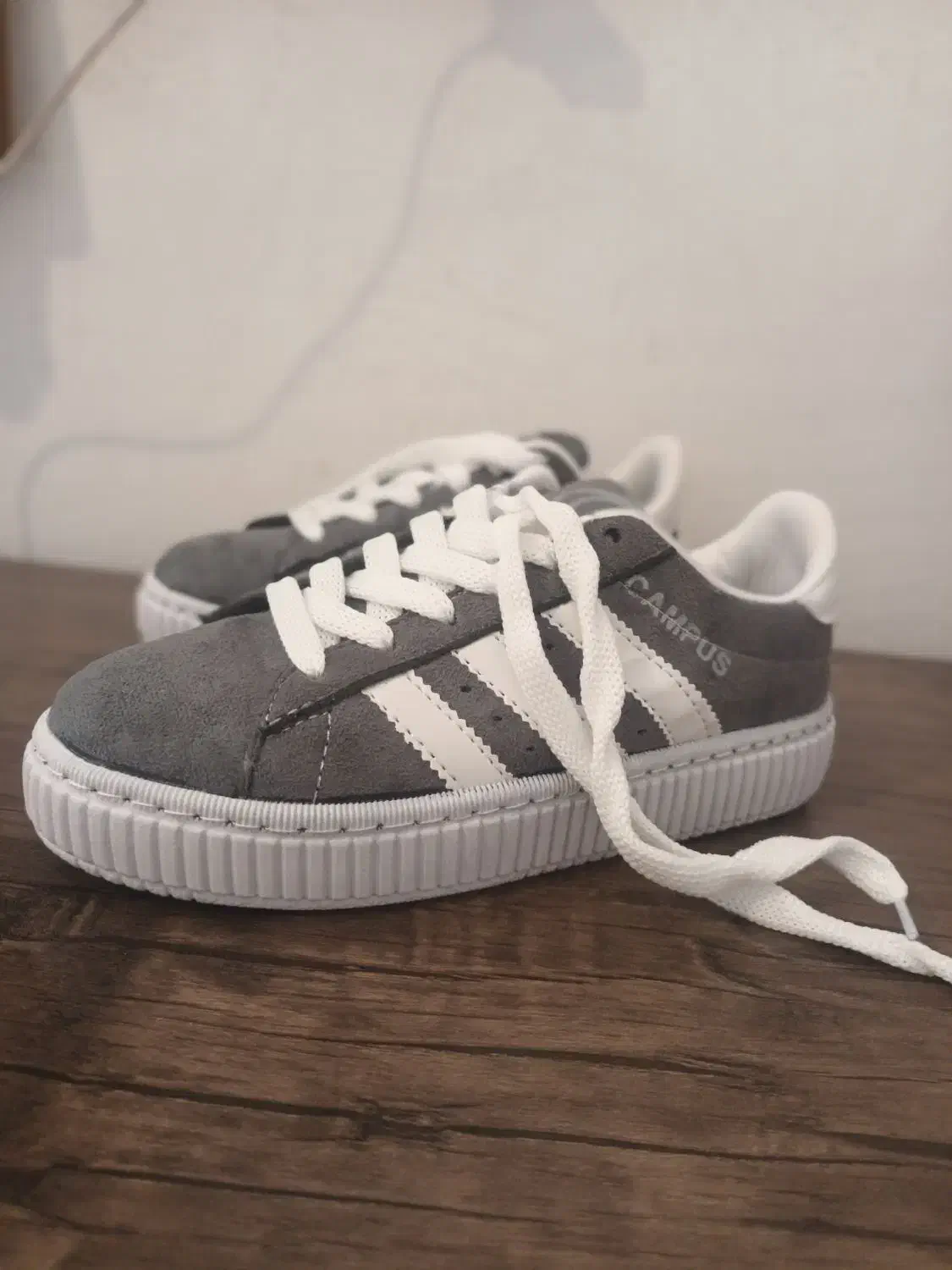 کفش.|کیف، کفش، کمربند|نورآباد ممسنی, |دیوار