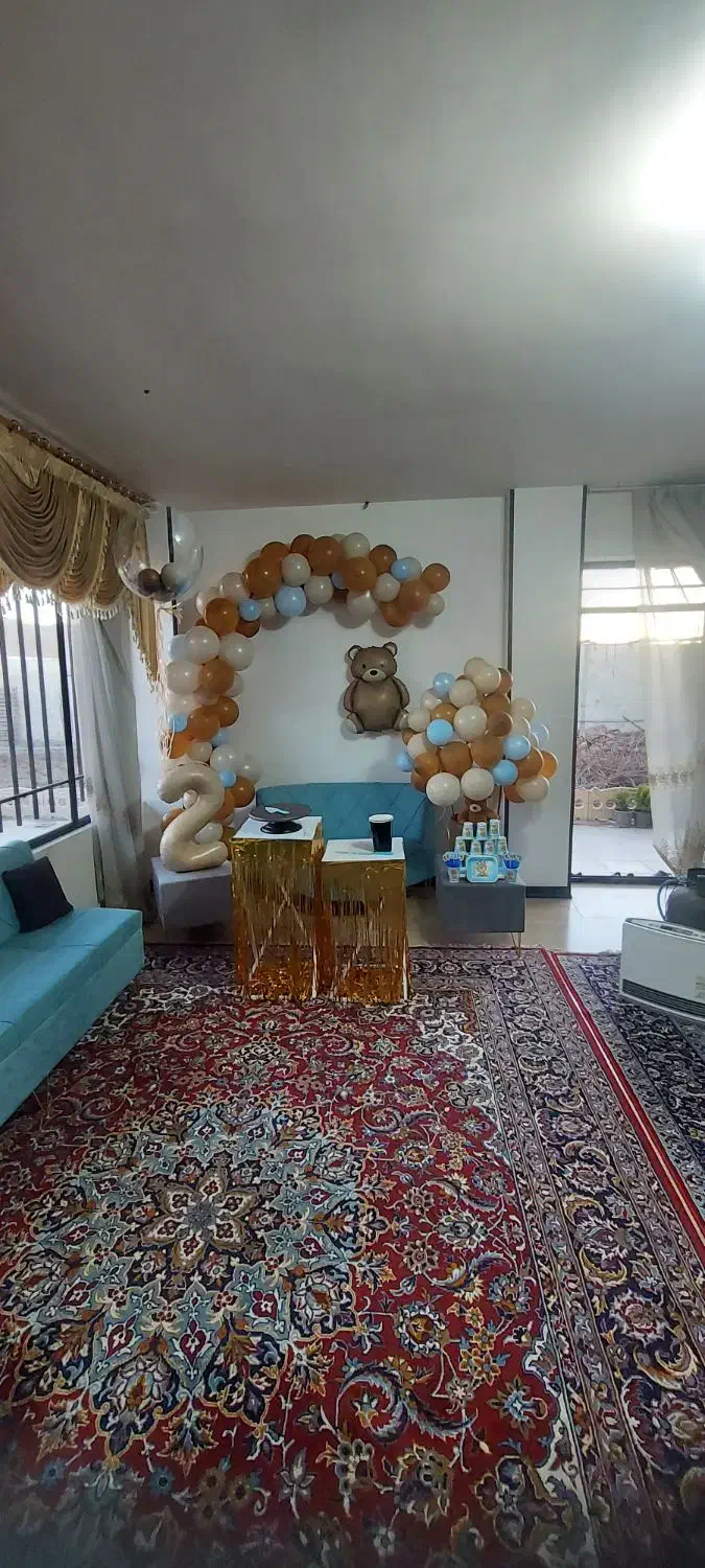 تم تولد|اسباب‌‌بازی|ابریشم, |دیوار