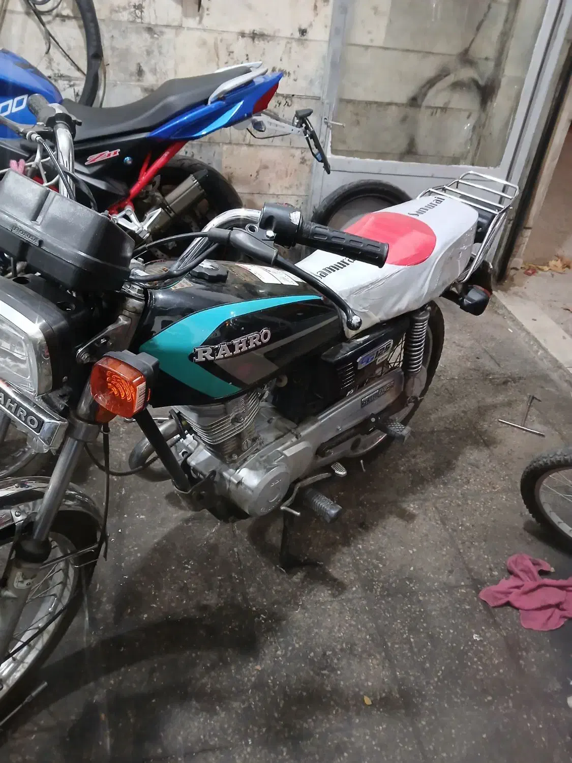 موتور هندا مزایده قدیم ملی شکاری|موتورسیکلت|ملایر, |دیوار