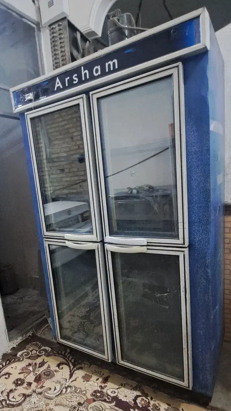 فریزر ایستاده ۴درب منفی۳۰ میاره موتور ۱ اسب یخچال|فروشگاه و مغازه|شهریار, شهریار|دیوار