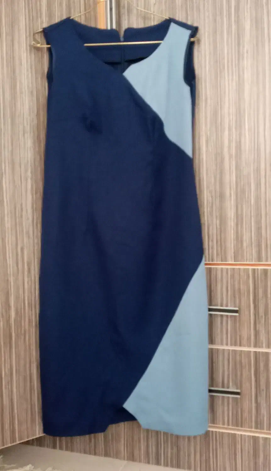 لباس نو|لباس|رشت, حمیدیان|دیوار