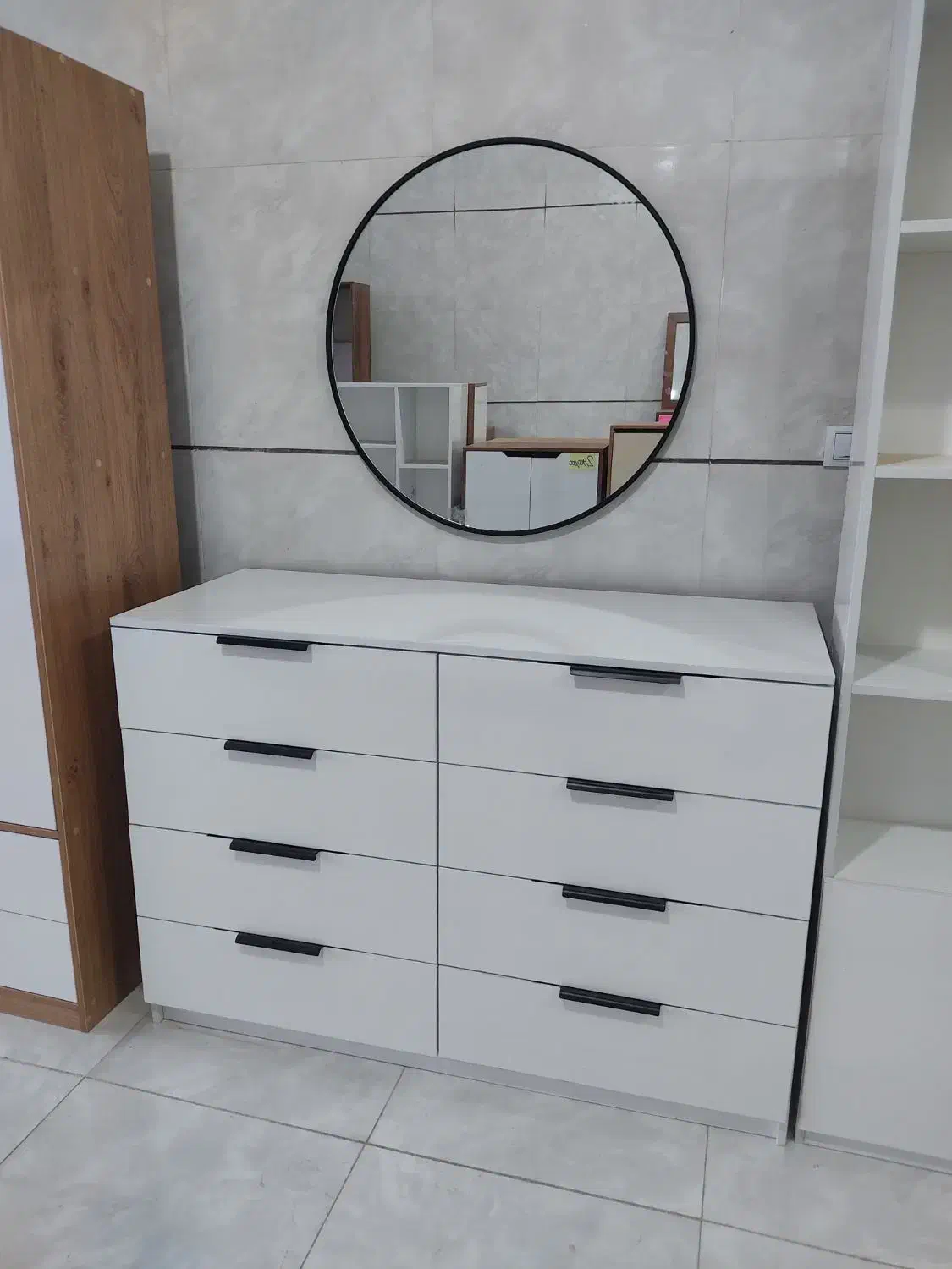 دراور 8کشو و آینه فلزی|جاکفشی، کمد، دراور|قزوین, |دیوار