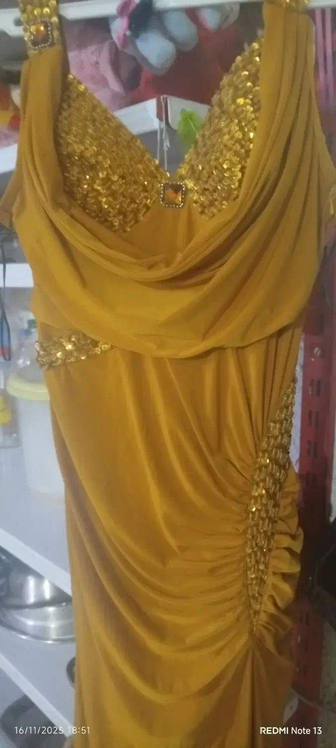 لباس مجلسی|لباس|مرودشت, ژیان|دیوار