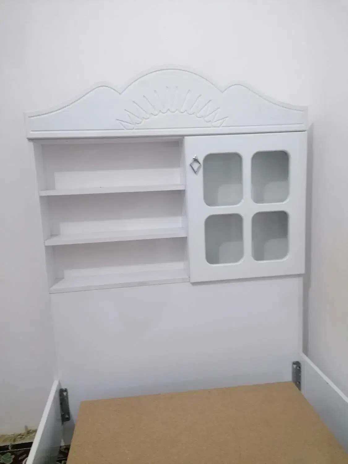 تخت نوجوان|تخت و سرویس خواب|شیراز, دشت چنار|دیوار