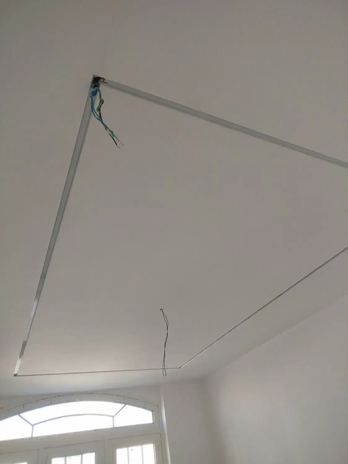 برقکار.نورپردازی.رفع اتصالی.آیفون تصویری.لاین نوری|خدمات پیشه و مهارت|مرودشت, دولت آباد|دیوار