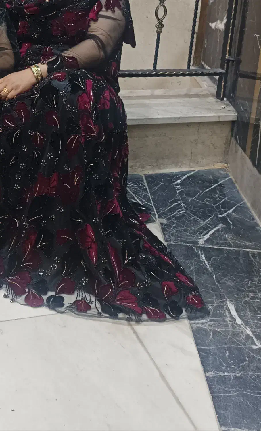 لباس سقزی|لباس|سنندج, |دیوار