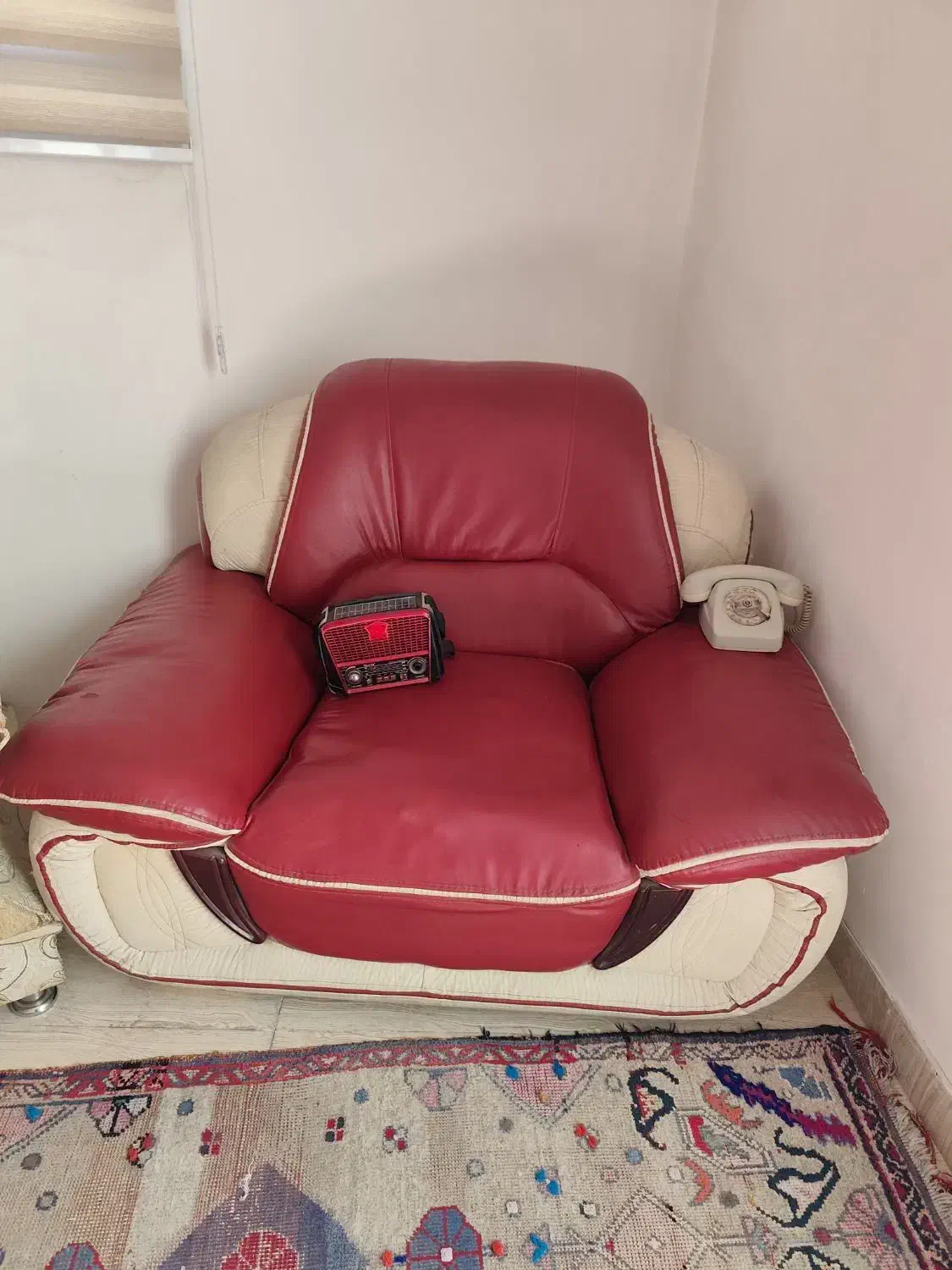 مبل تکی.چرم راحتی|مبلمان خانگی و میز عسلی|تبریز, |دیوار