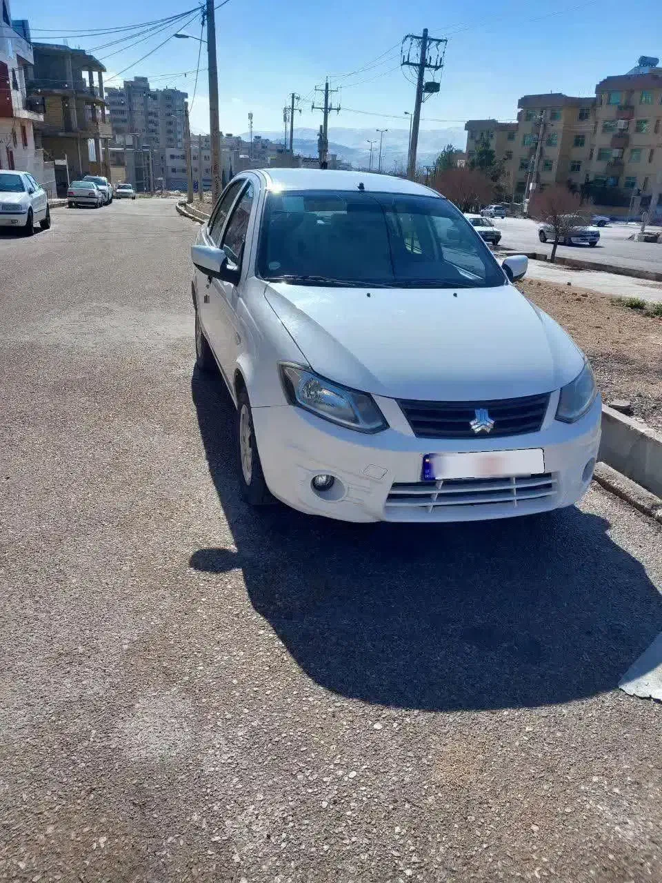 ساینا ۱۴۰۱ دوگانه خانگی|خودرو سواری و وانت|شیراز, شهرک استقلال|دیوار