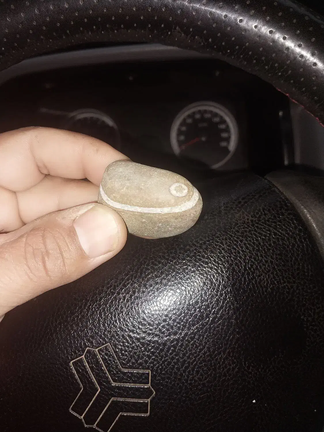 سنگ بابا قوری|کلکسیون اشیاء عتیقه|سبزوار, میدان بار|دیوار