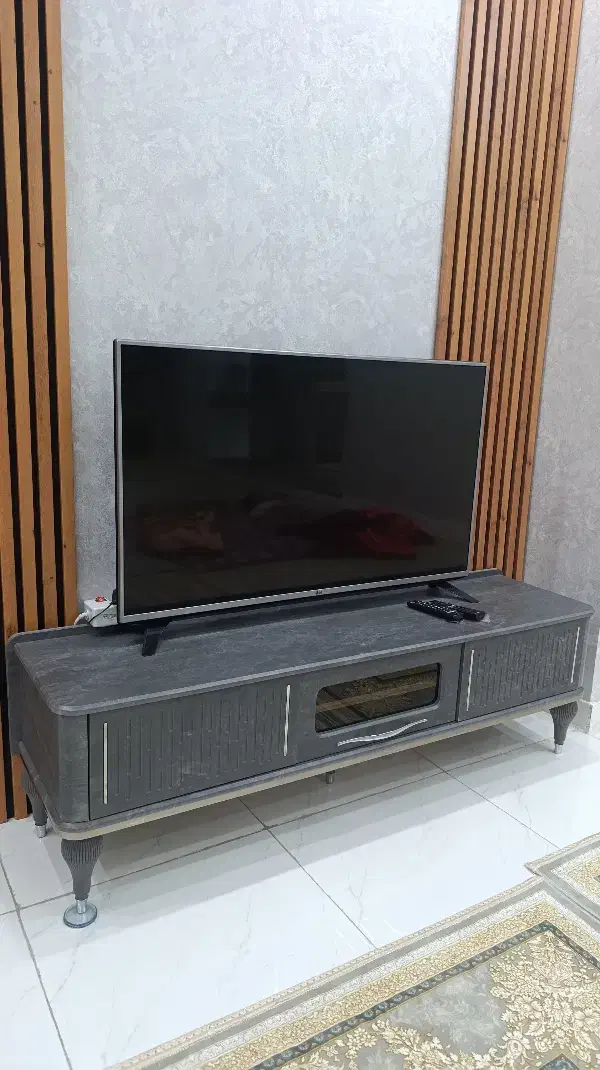 آیینه و کنسول|بوفه، ویترین، کنسول|اسلامآباد غرب, |دیوار