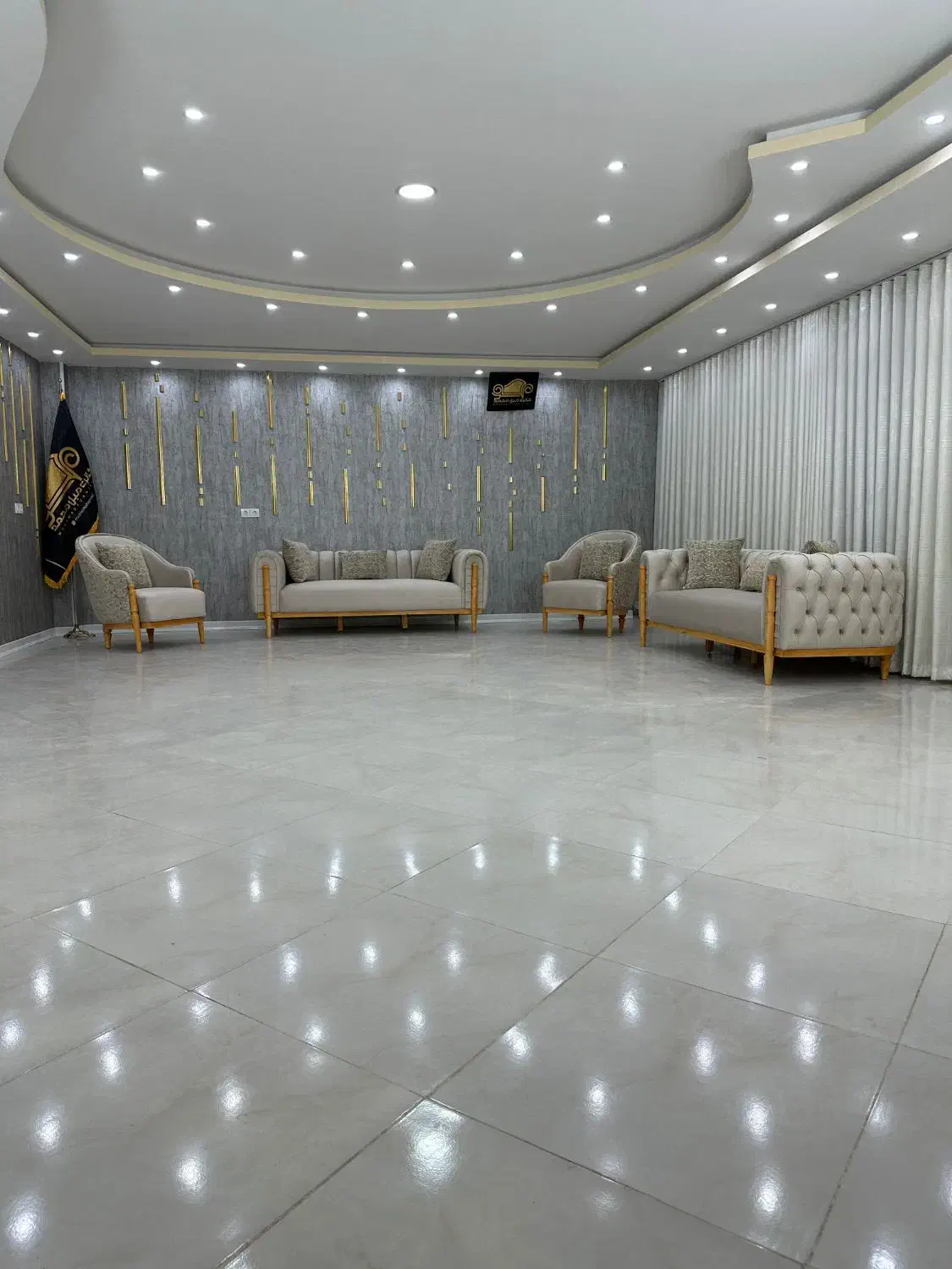 مبل شرکتی وینچنزا|مبلمان خانگی و میز عسلی|ایلام, |دیوار