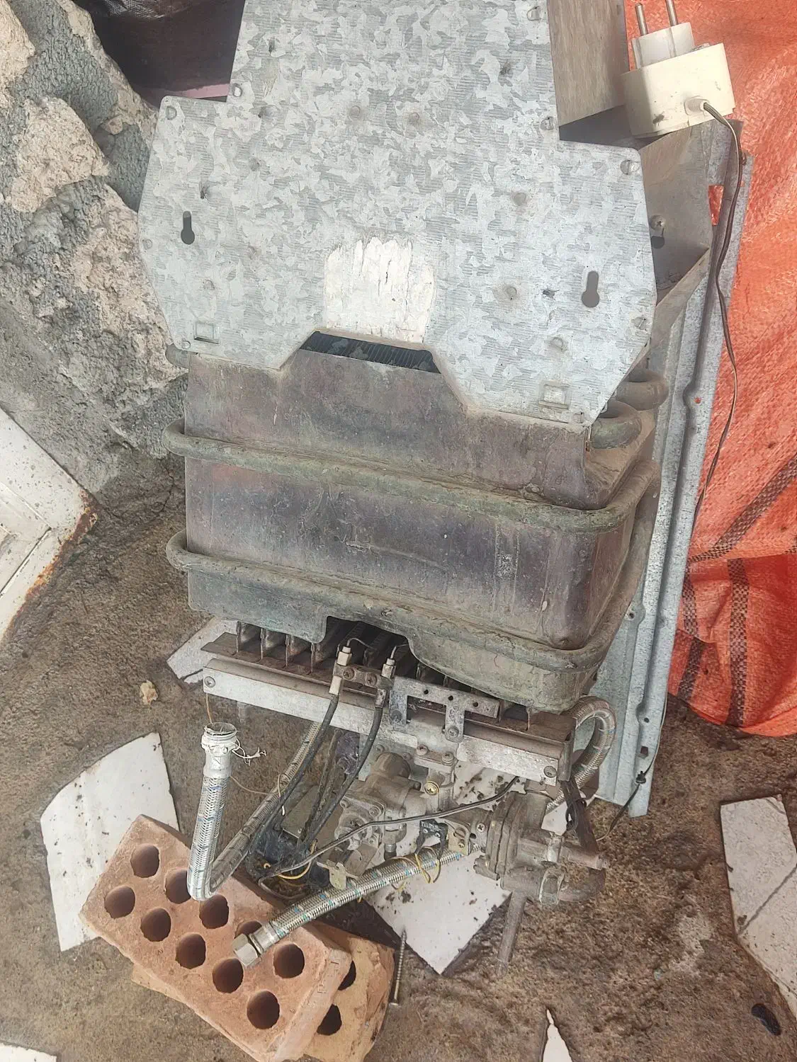 ابگرمکن بوتان سالم|آبگرمکن، پکیج، شوفاژ|جیرفت, |دیوار