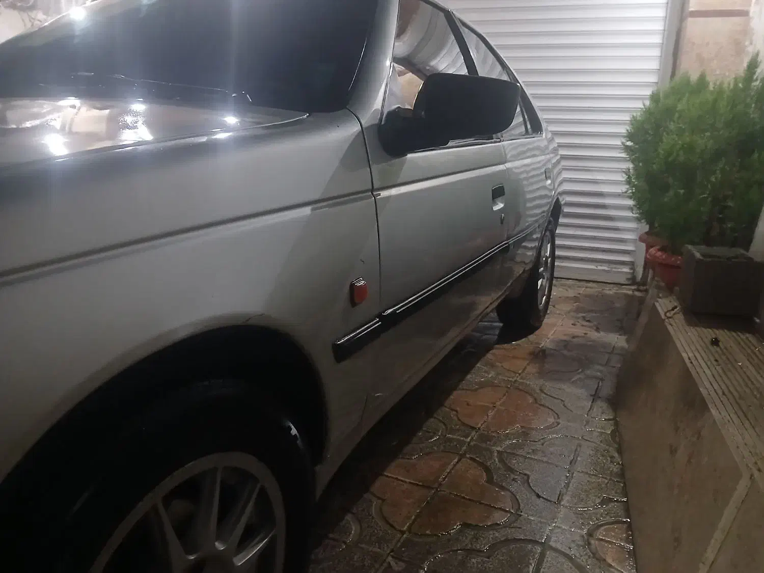 پژو ۴۰۵|خودرو سواری و وانت|آستارا, |دیوار