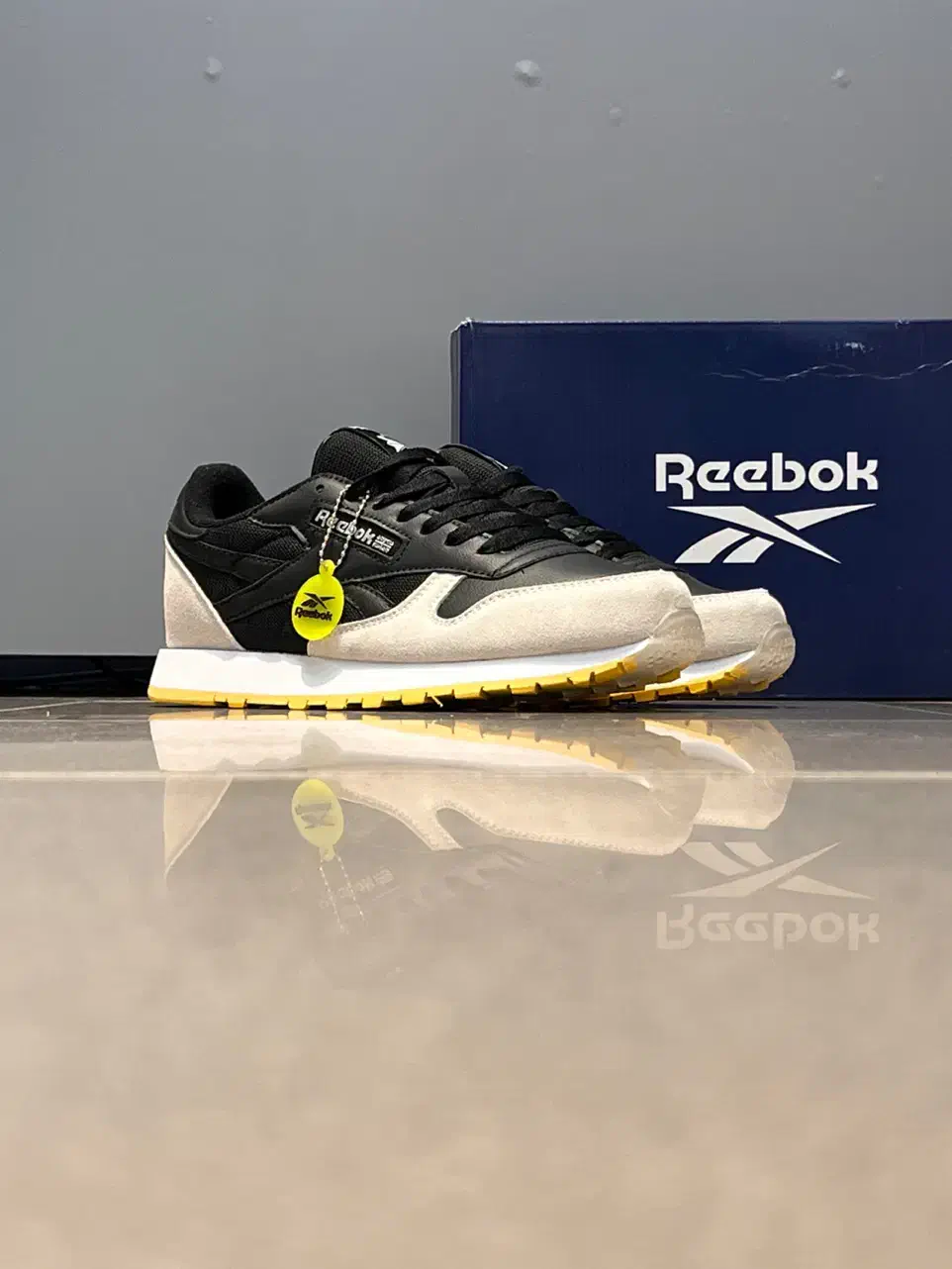 کتونی برند ریباک مدل کلاسیک|کیف، کفش، کمربند|تهران, باشگاه نفت|دیوار