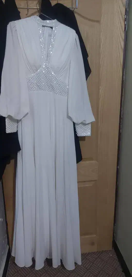 لباس عقد نامزدی|لباس|مسجد سلیمان, |دیوار