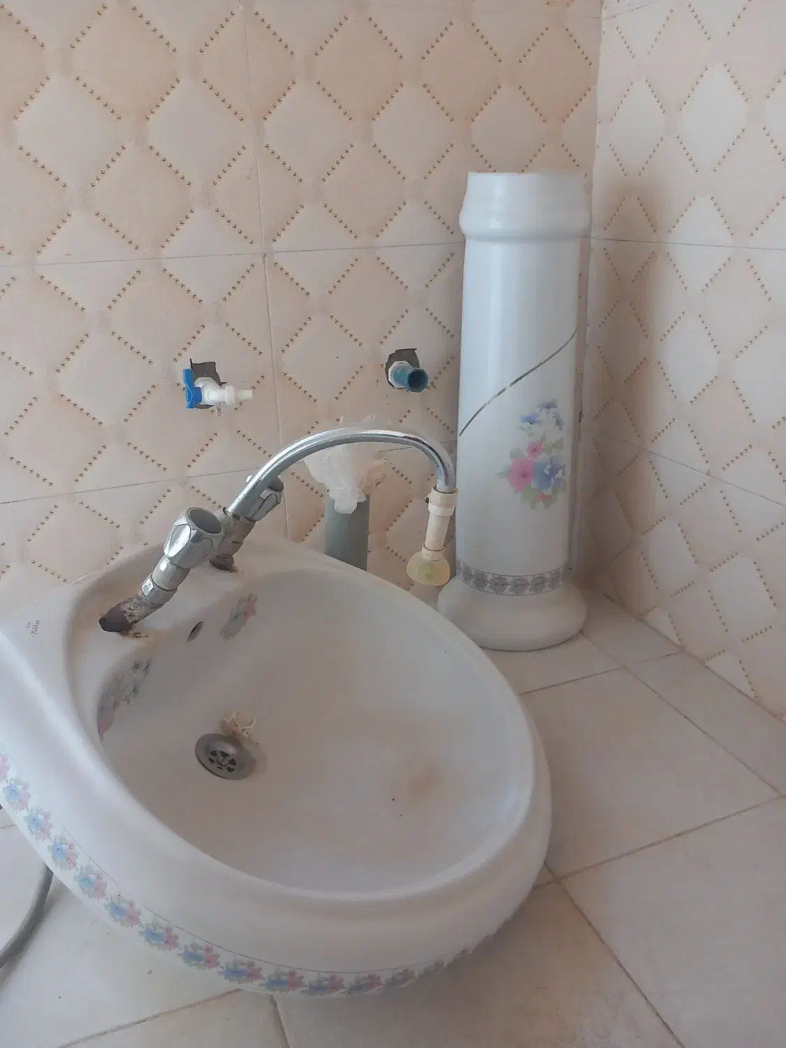 روشویی وشیر|لوازم سرویس بهداشتی|رفسنجان, |دیوار