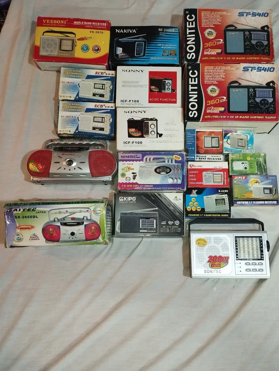 تعدادی رادیو فروش یکجا|کلکسیون اشیاء عتیقه|تهران, استخر|دیوار