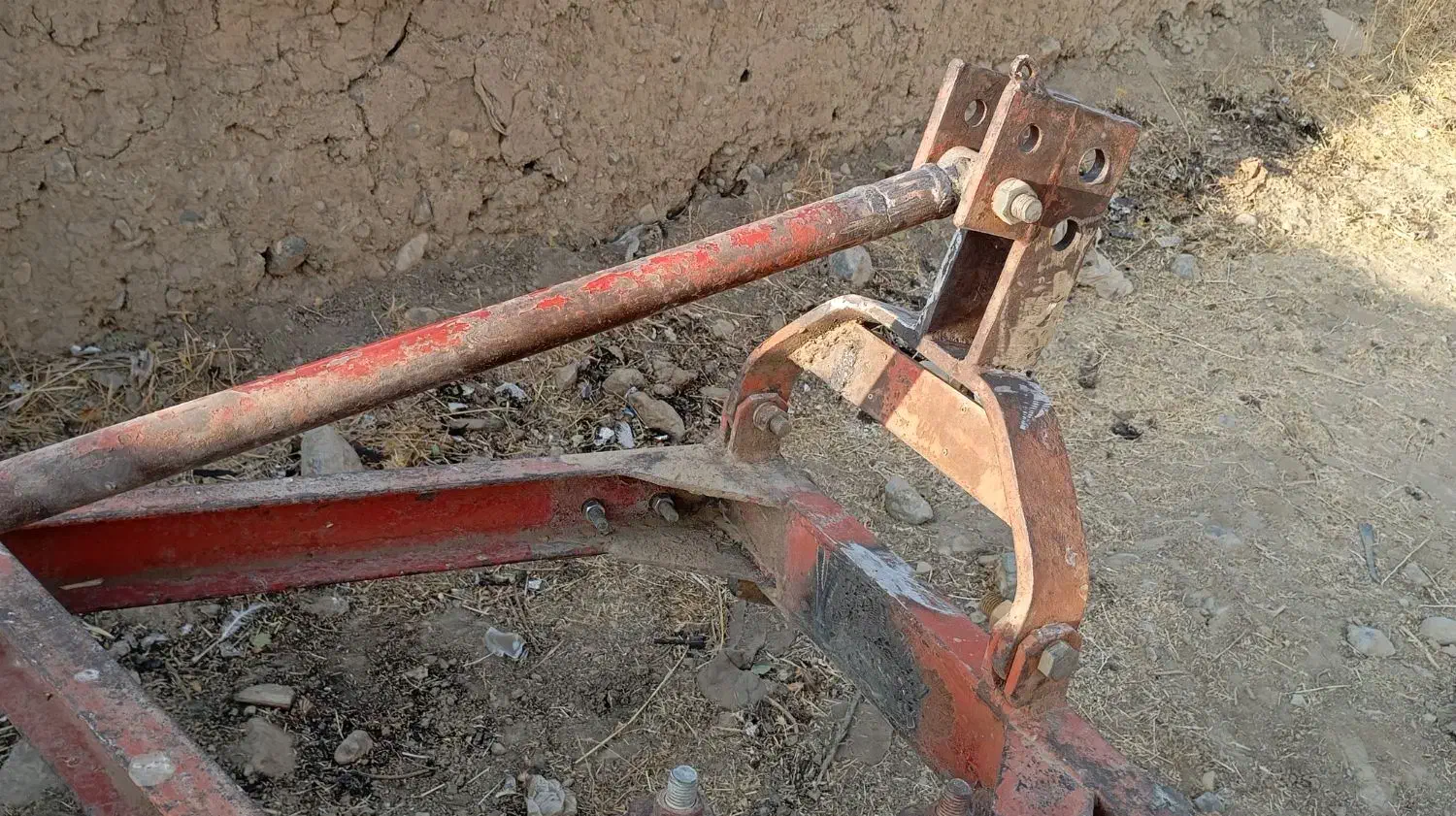 گاو اهن بوکان|ماشین‌آلات صنعتی|دینور, |دیوار