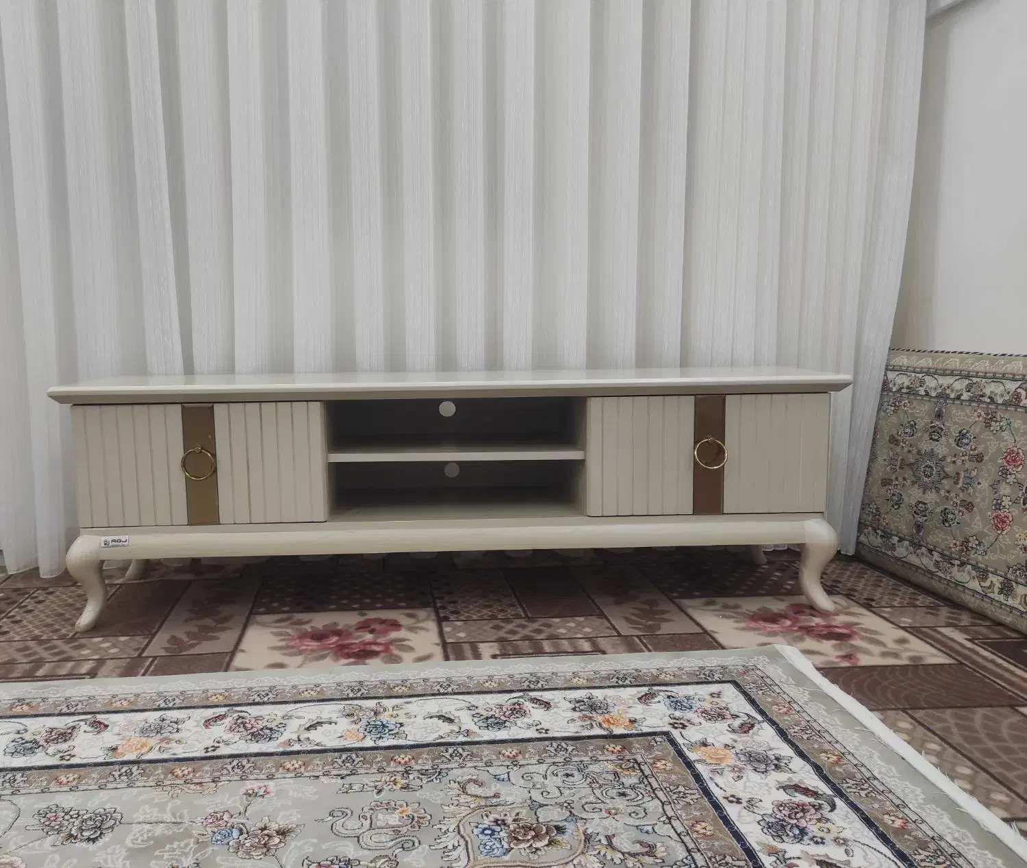 فروش میز تلویزیون در  حد نو|میز تلویزیون|دهگلان, |دیوار