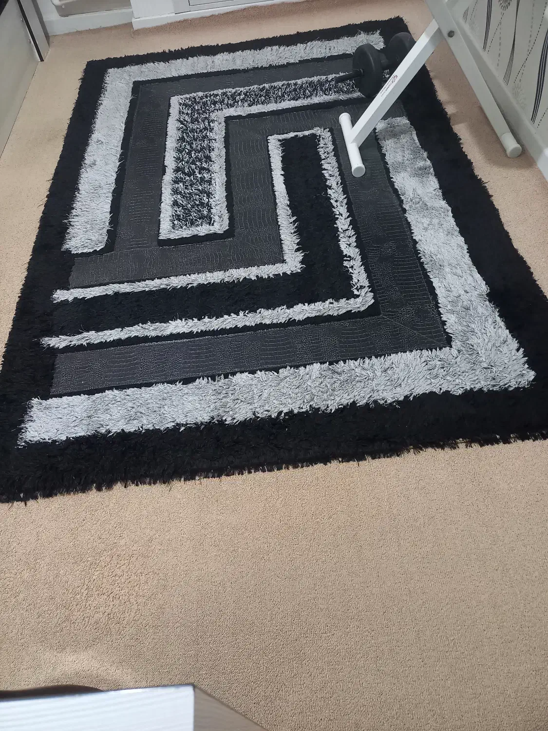 یک عدد فرش ۴ متری|فرش|گرگان, |دیوار