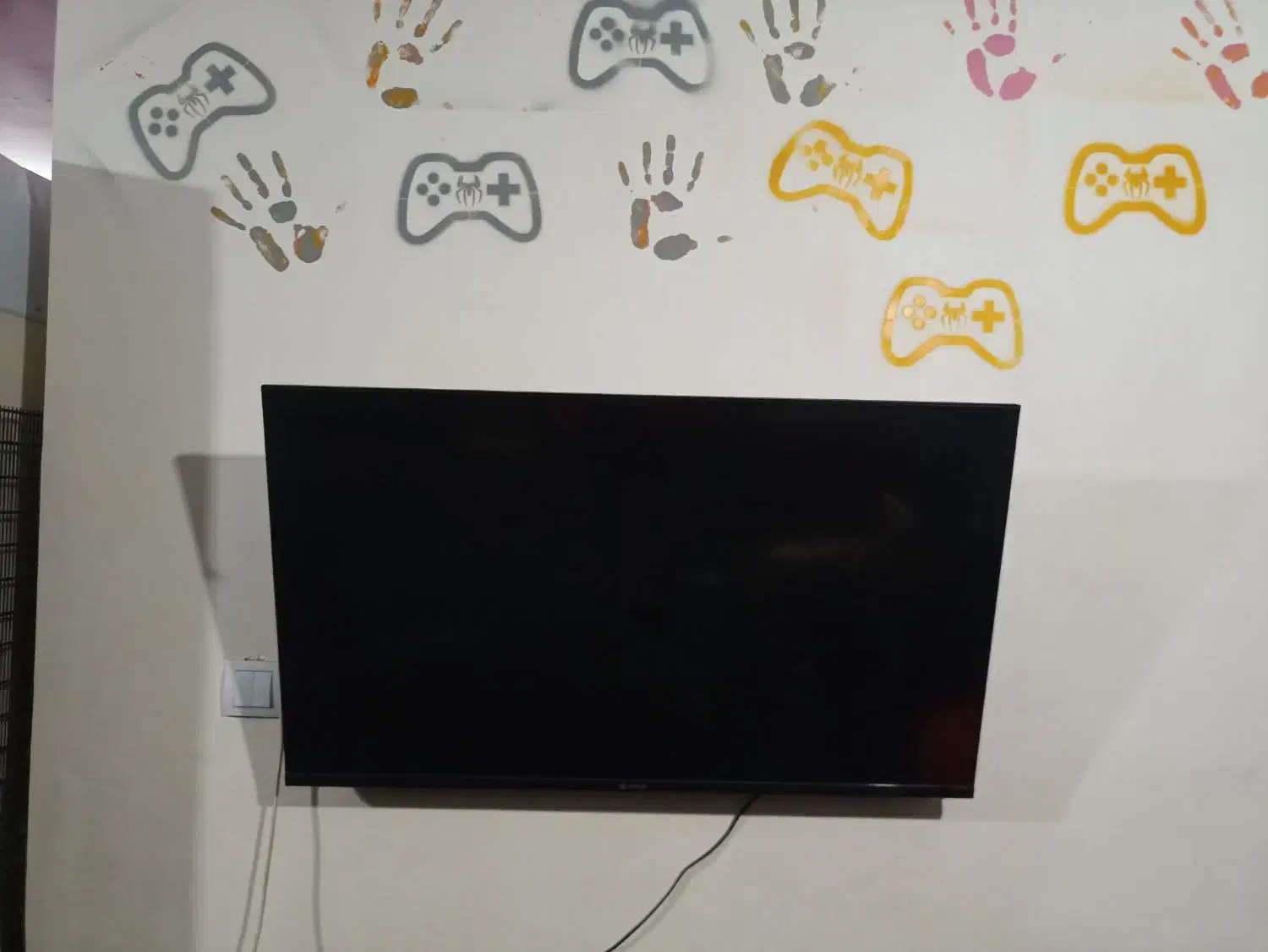 تلویزیون|تلویزیون و پروژکتور|کرمان, |دیوار