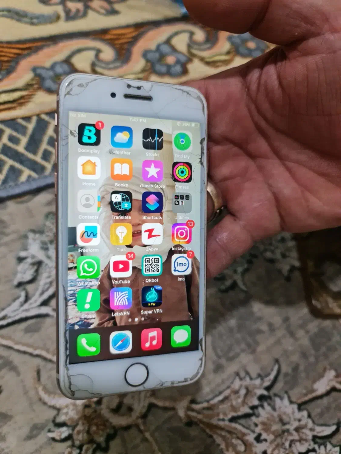 آیفون ۸|موبایل|کاشان, کارگر|دیوار