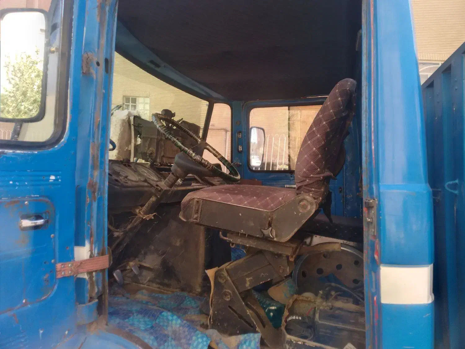 مینی بار بغل بازشو|قطعات یدکی و لوازم جانبی|فولادشهر, سایت صنعتی کاوه|دیوار