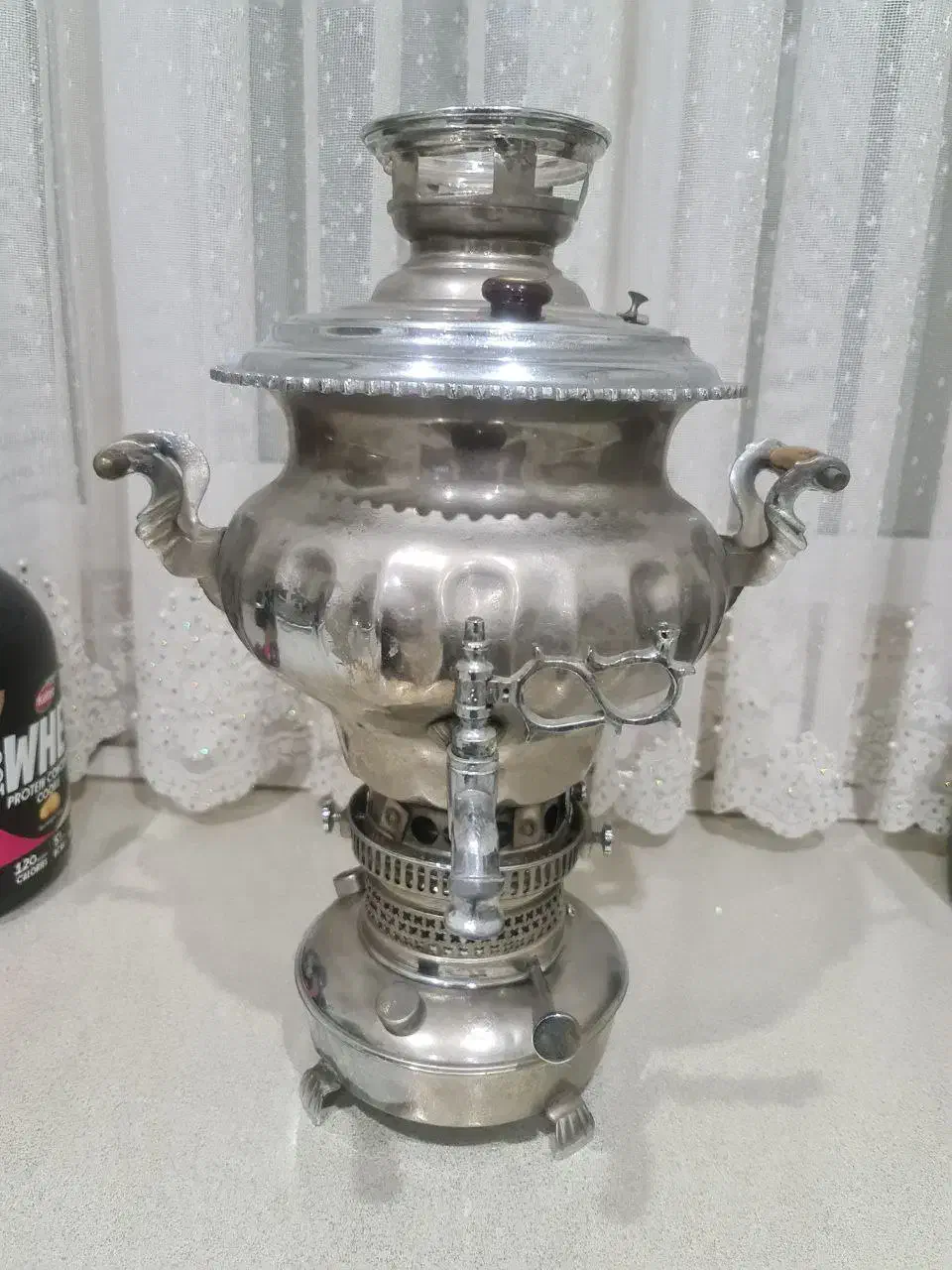 سماور نفتی قدیمی|کلکسیون اشیاء عتیقه|کهریزک, |دیوار