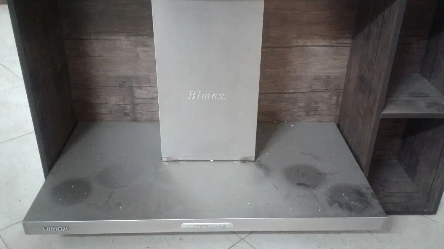 هود بیمکــث|هود|اصفهان, خانه اصفهان|دیوار