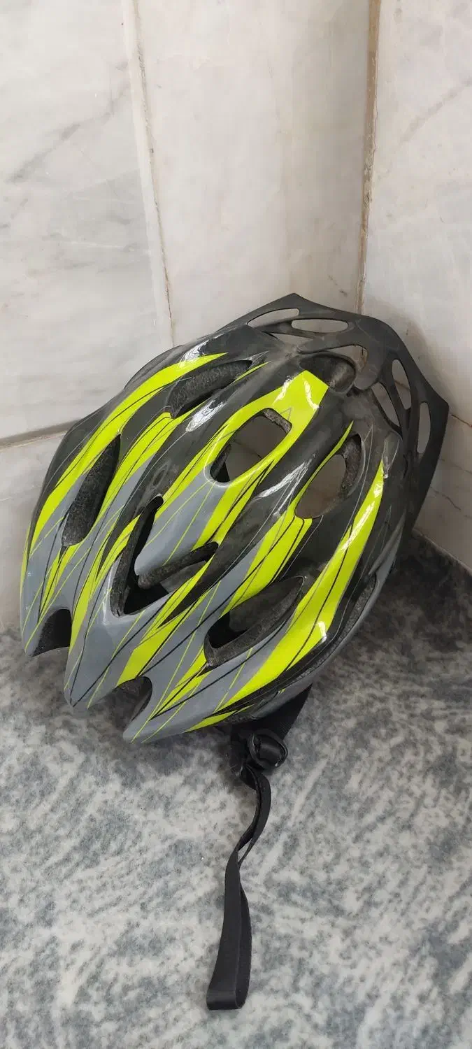 کلاه ایمنی اورلورد طوسی|دوچرخه، اسکیت، اسکوتر|نجفآباد, ۲۲ بهمن|دیوار