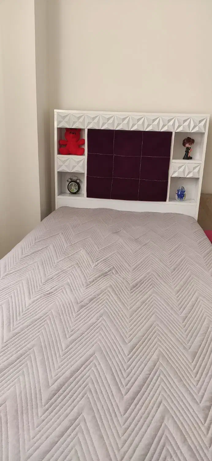 تخت خواب|تشک تختخواب|تهران, سازمان برنامه شمالی|دیوار