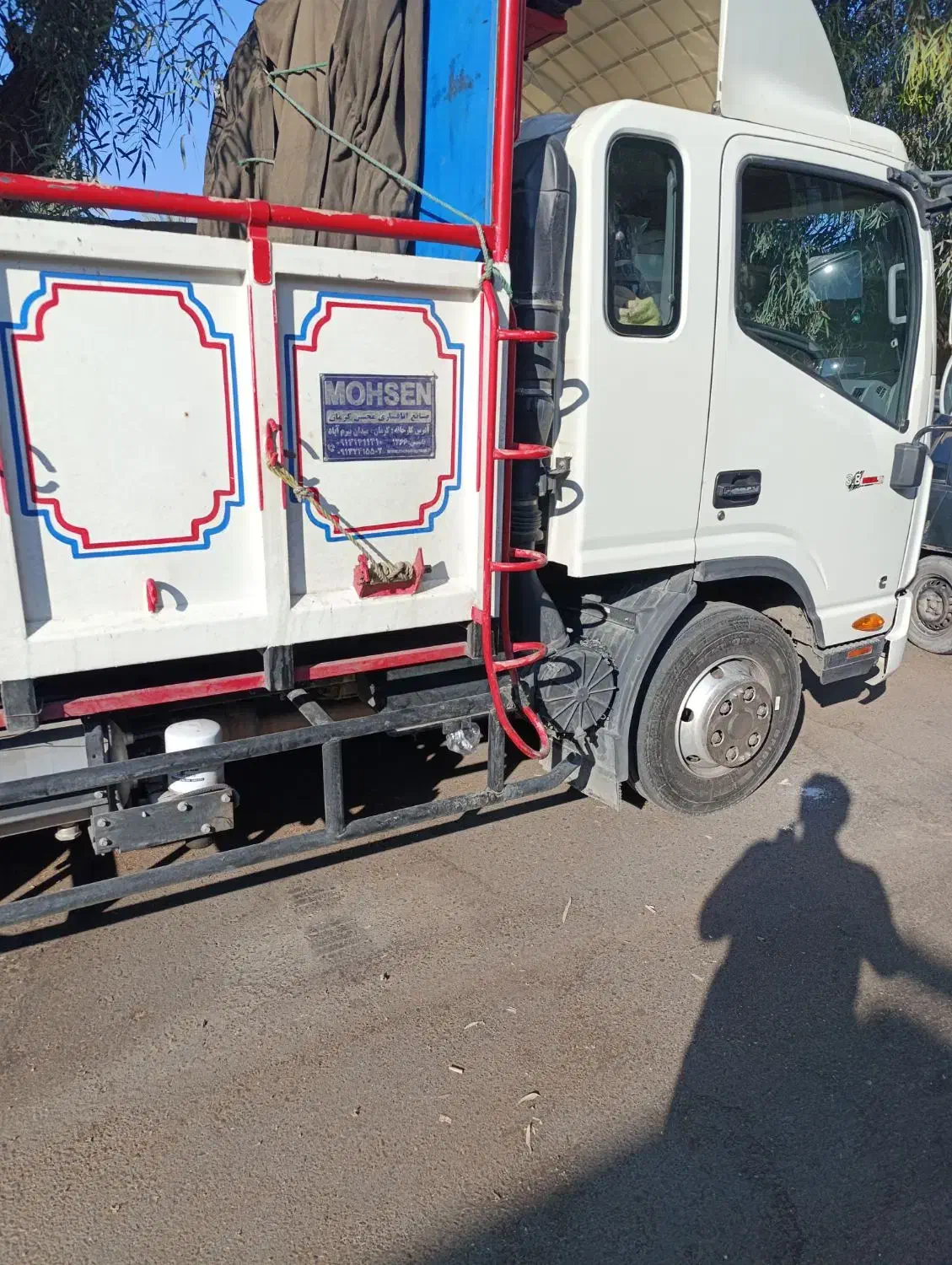 جک 402|خودرو سنگین|بم, |دیوار